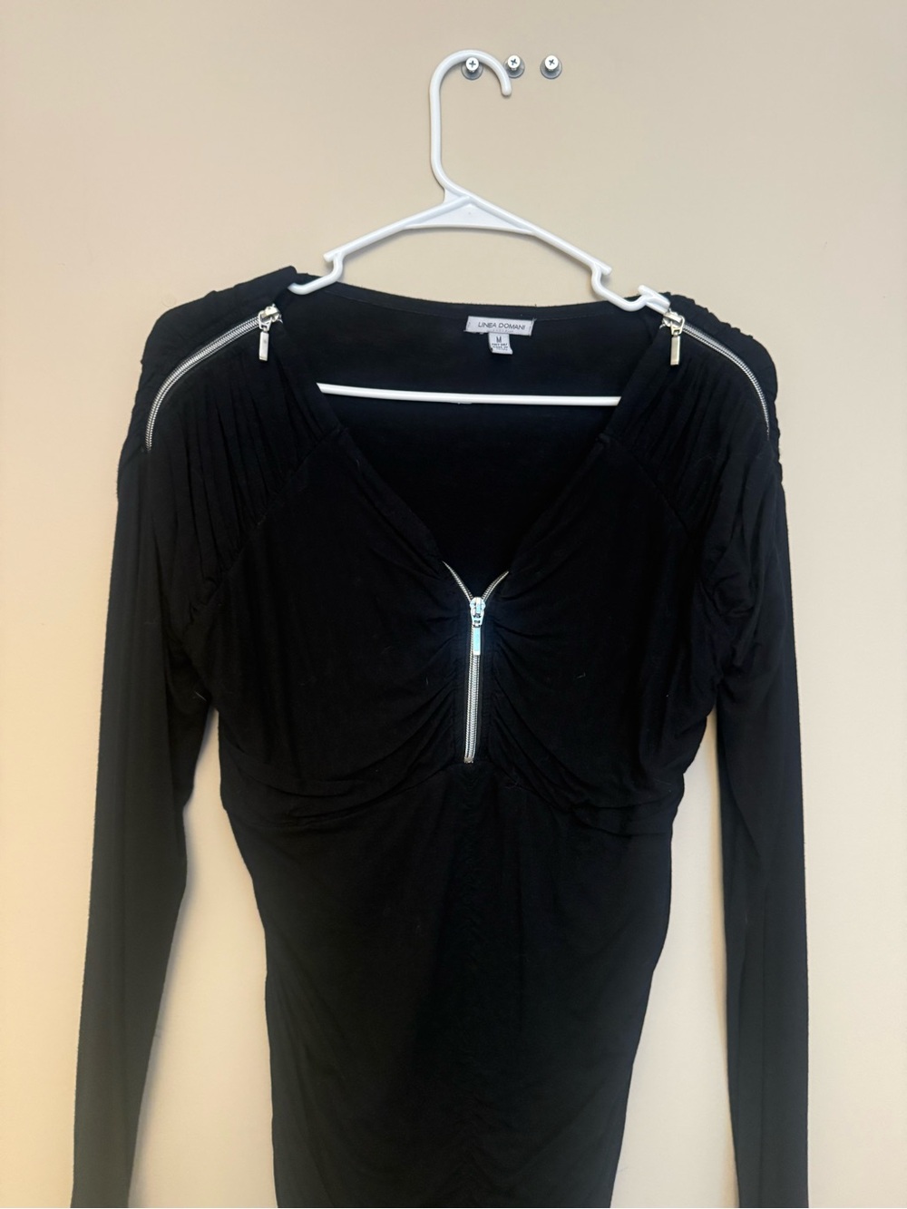 Linen Company Black Long-Sleeve Zip Front Women's Top